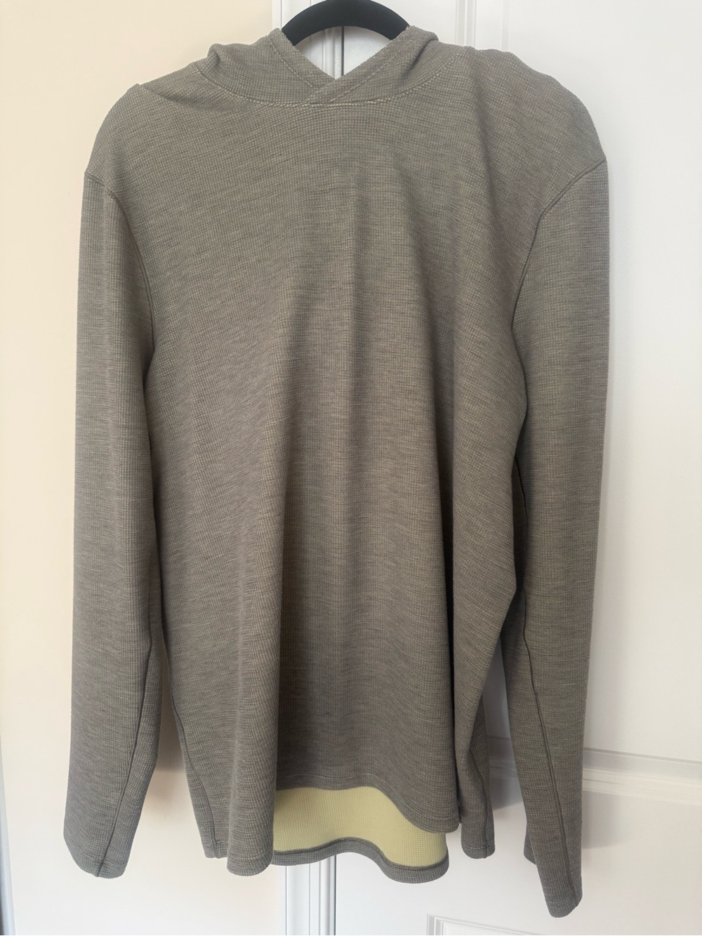 lululemon athletica Men's Hoodie - Taupe